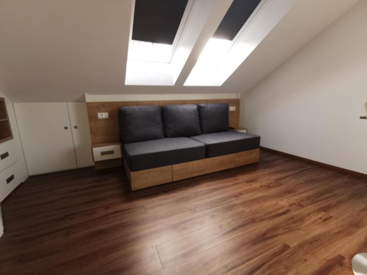 Hotel Gostilna S Prenocisci Pav Rakek Exterior foto