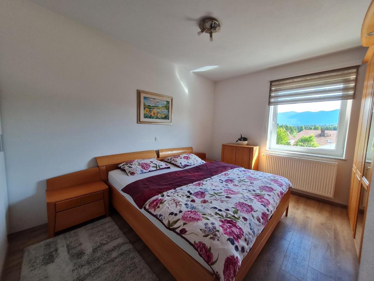 Hotel Gostilna S Prenocisci Pav Rakek Exterior foto